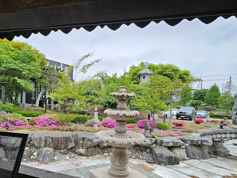 카페 내부 인테리어