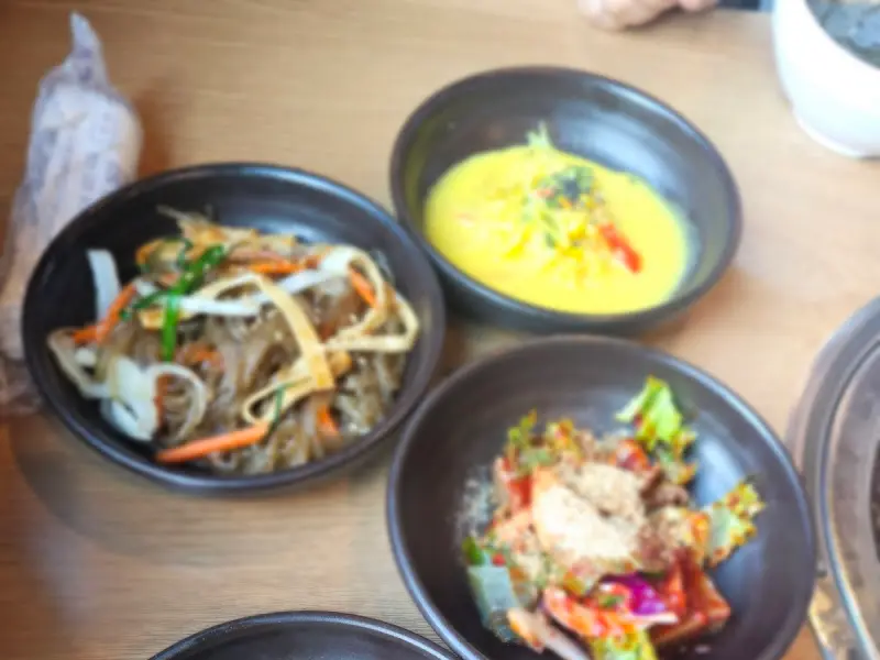 다양한 종류의 밑반찬