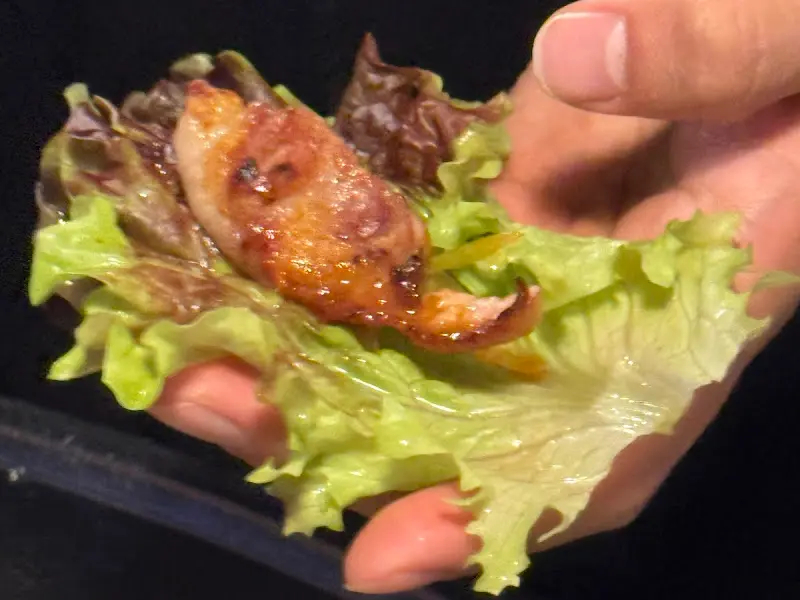 쌈 채소와 돗갈비