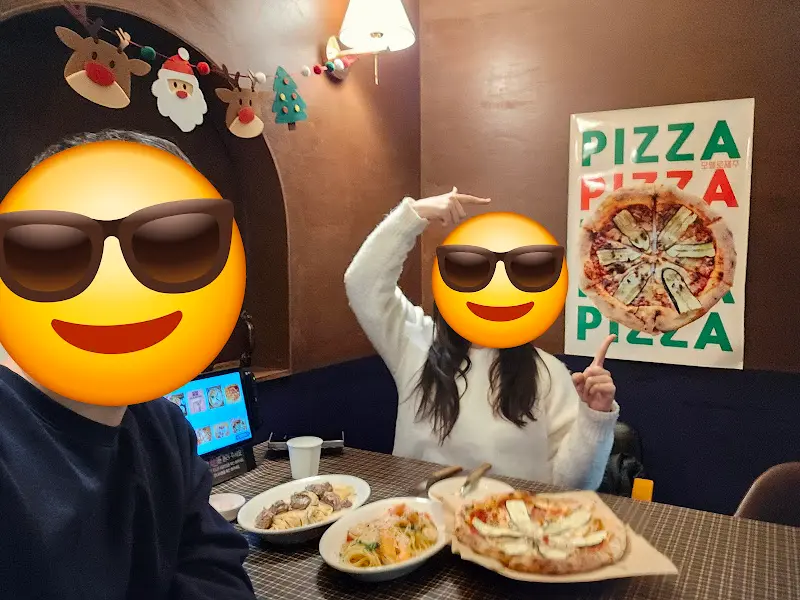 모렐로 내부의 아늑한 분위기