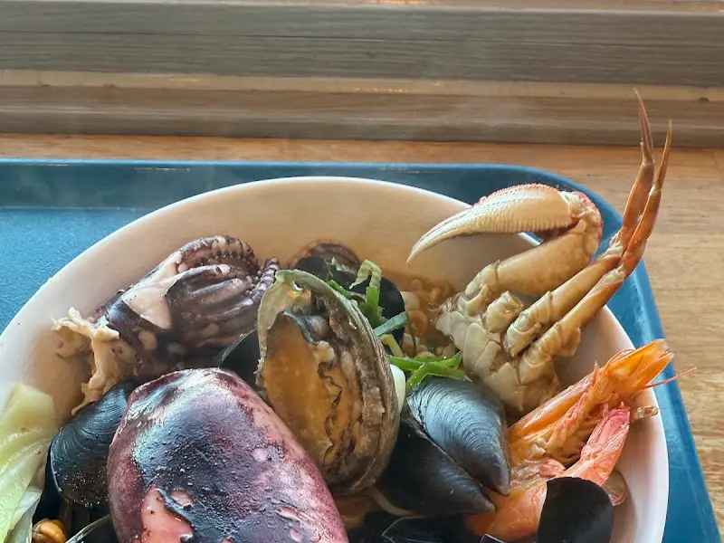 푸짐한 해물라면