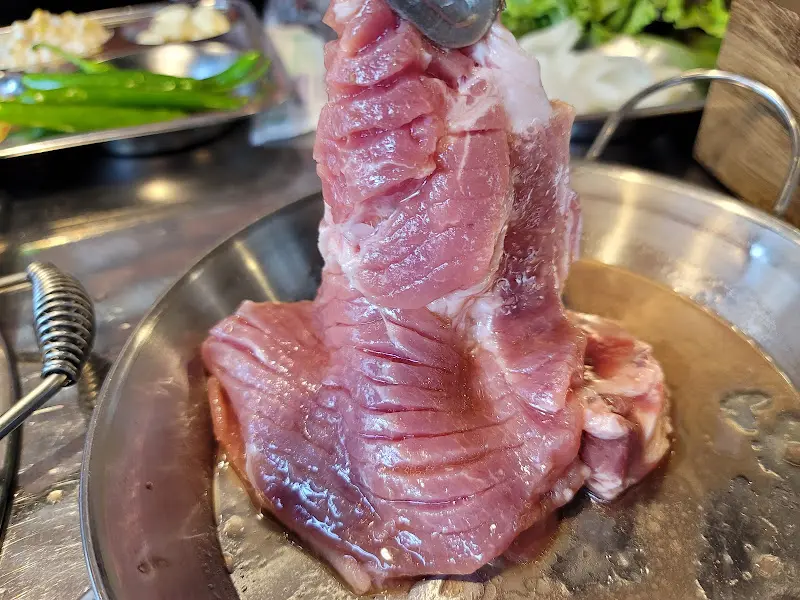 신선한 삼겹살의 자태