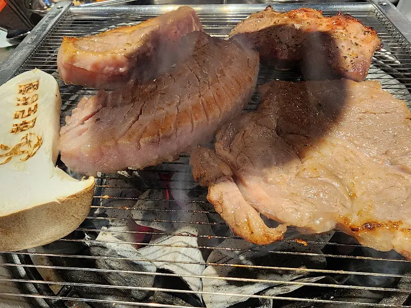 맛있게 구워진 고기