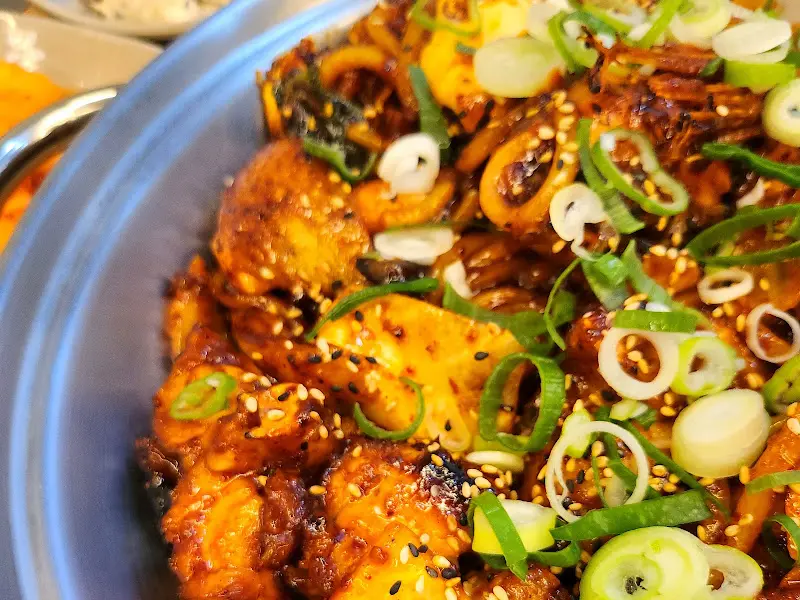 매콤달콤한 양념이 듬뿍