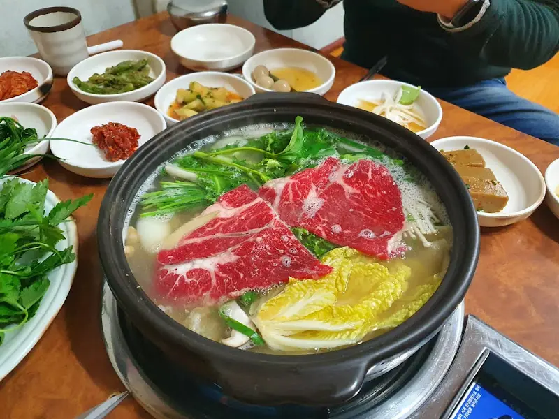 소고기 된장 샤브샤브 한 상 차림