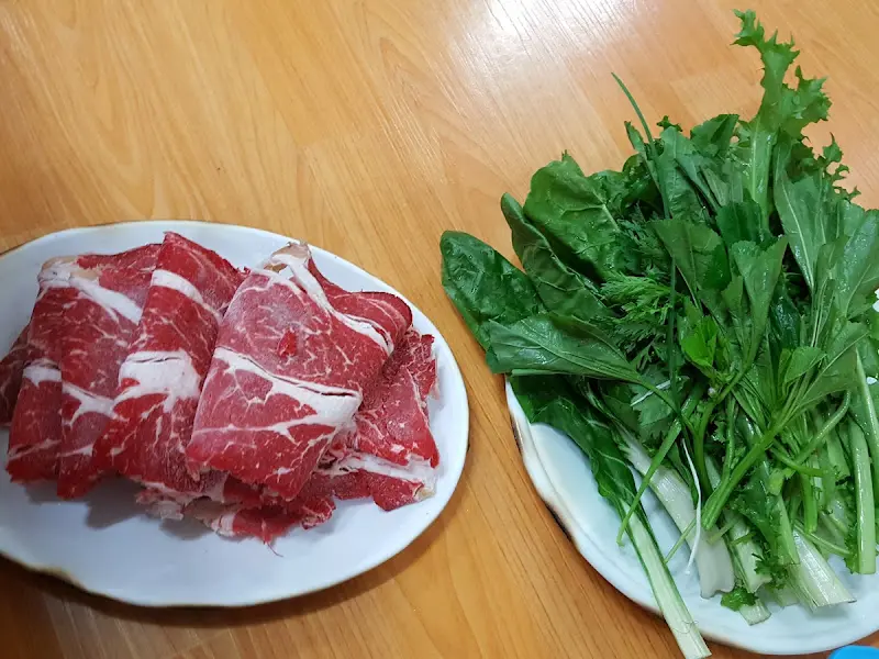 신선한 채소와 소고기