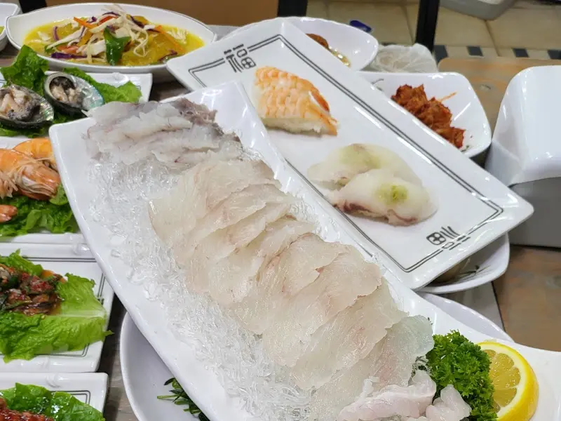 신선한 회 한 상