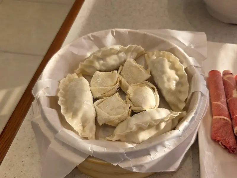 차돌박이와 만두