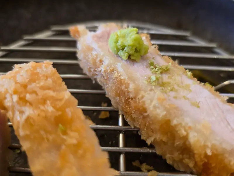 와사비를 올린 돈까스