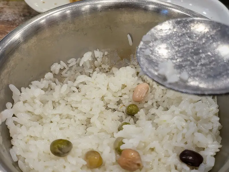 곤드레가 듬뿍 들어간 돌솥밥