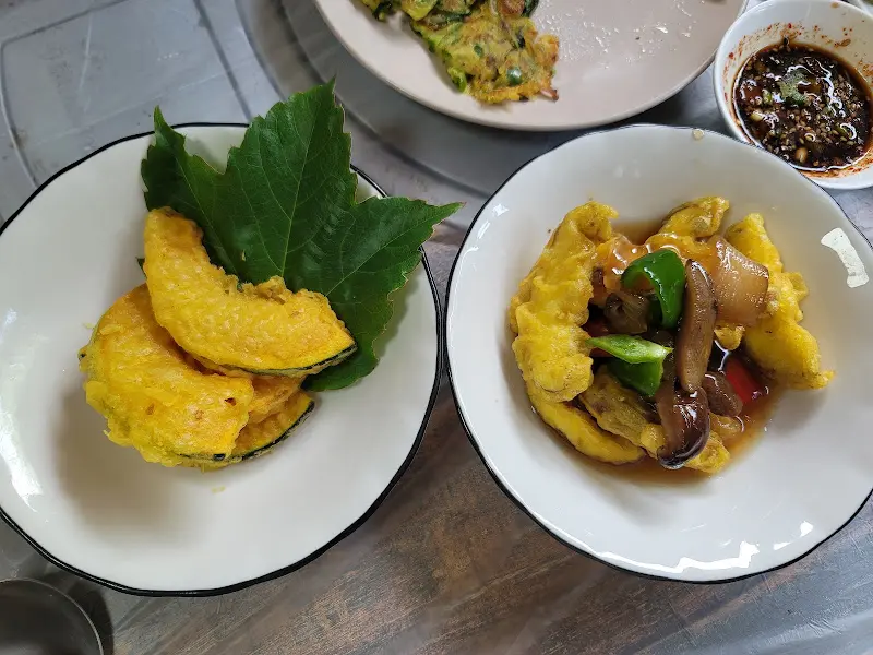 단호박 튀김과 버섯 탕수