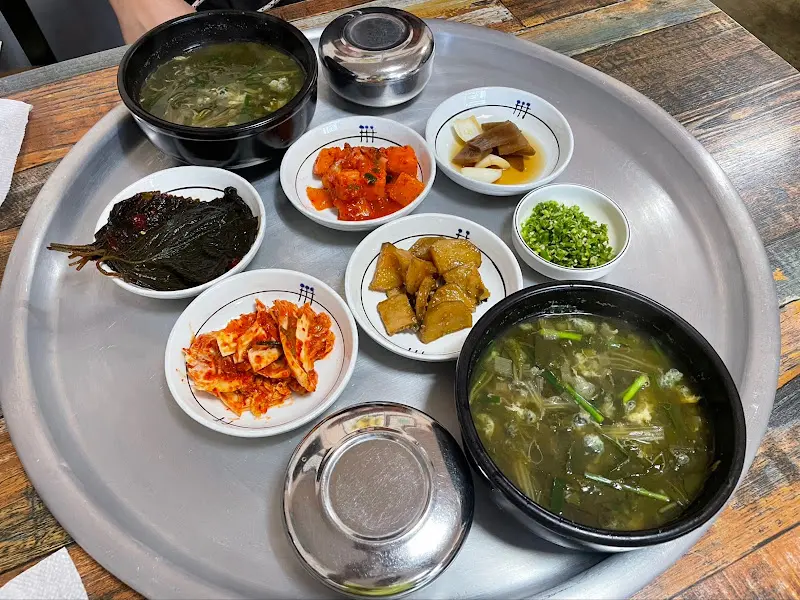 올갱이국 한상차림