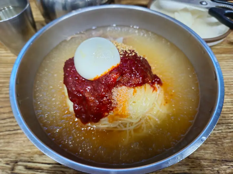 물밀면의 비주얼