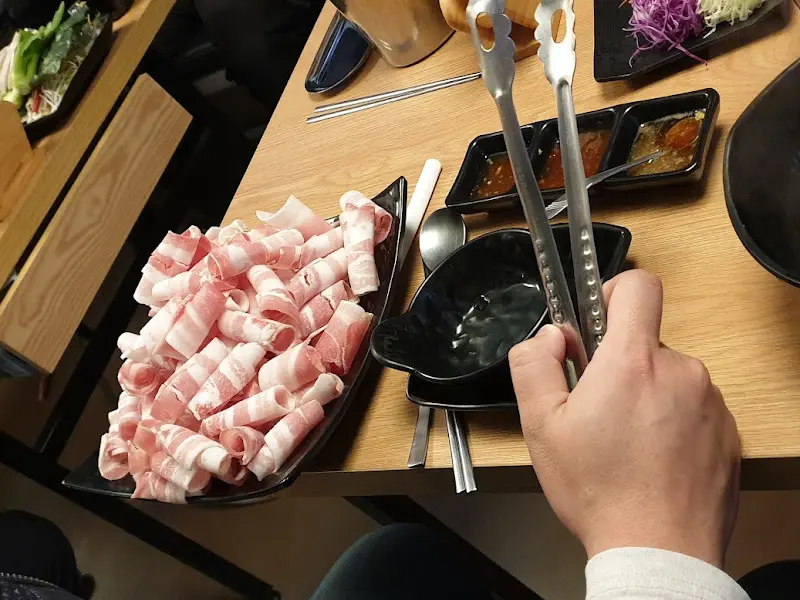 셀프바에는 라면도 준비되어 있다.