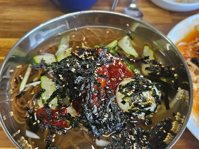 메밀 물 막국수