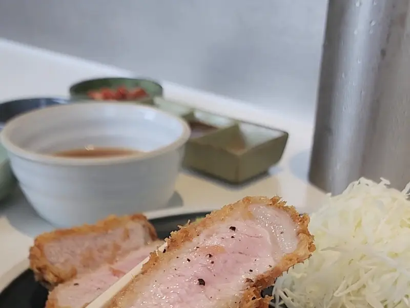 돈카츠와 곁들임