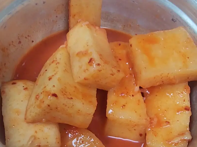 맛깔스러운 깍두기