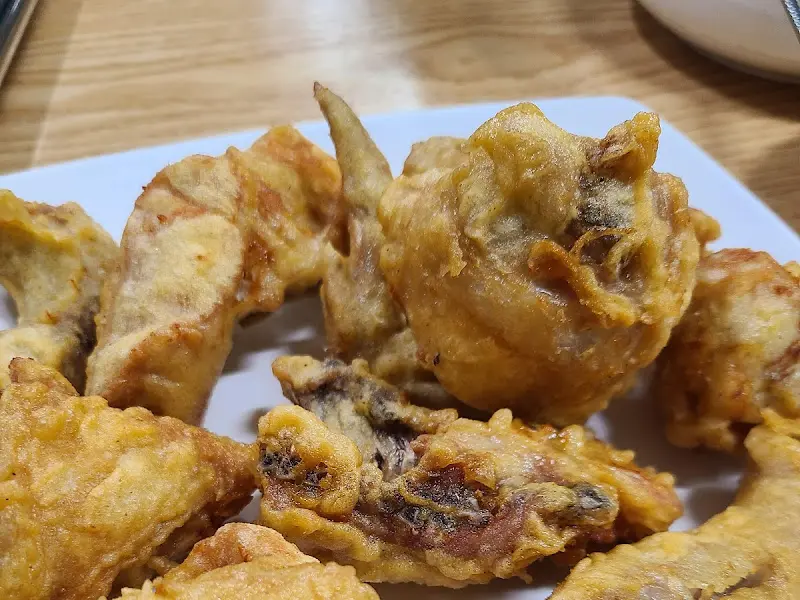 겉바속촉의 정석을 보여주는 일동실비 후라이드 치킨