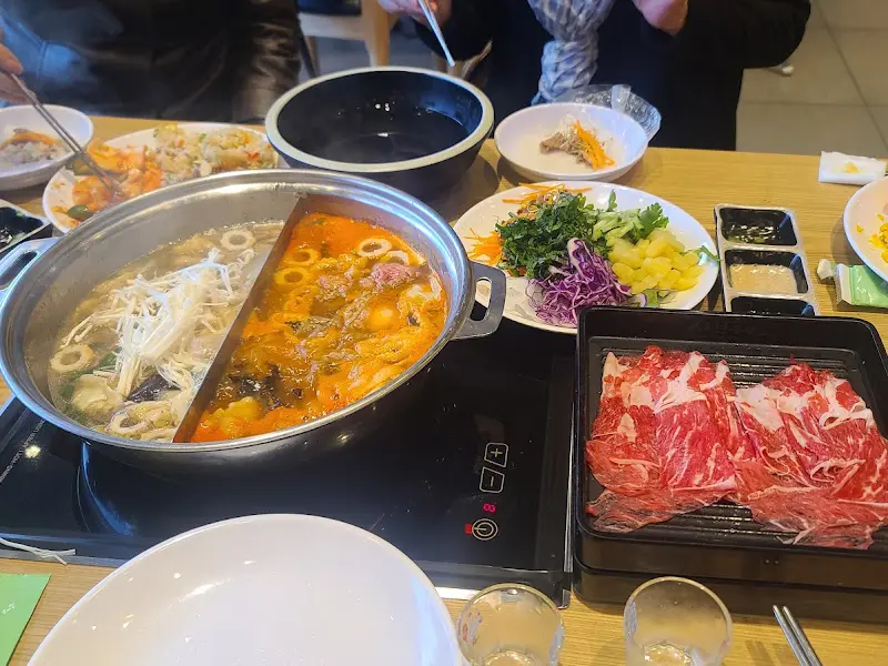 푸짐한 샤브샤브 한 상