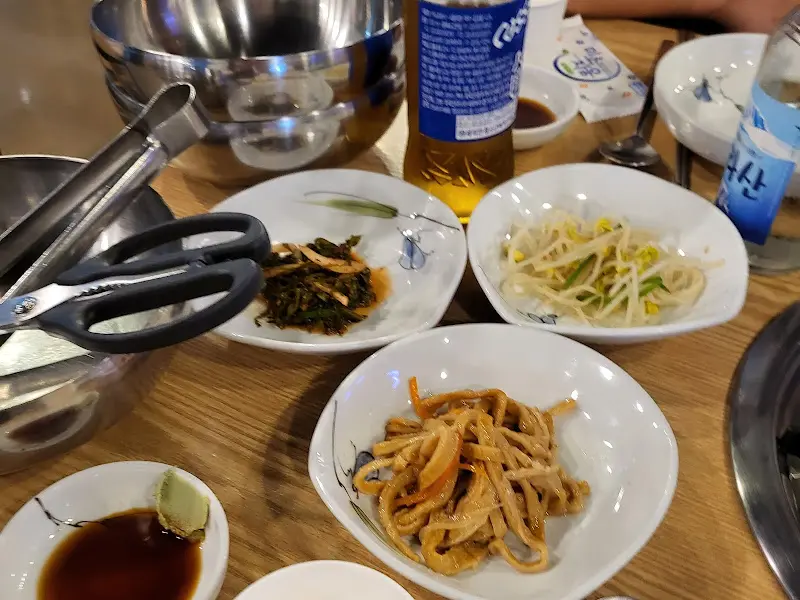 만민식당 밑반찬