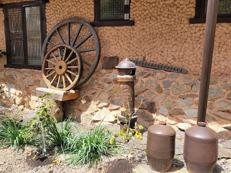 식당 내부 인테리어