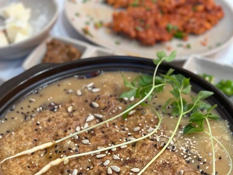 누룽지가 듬뿍 들어간 닭백숙