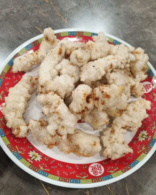 뽀얀 튀김옷을 입은 찹쌀 탕수육