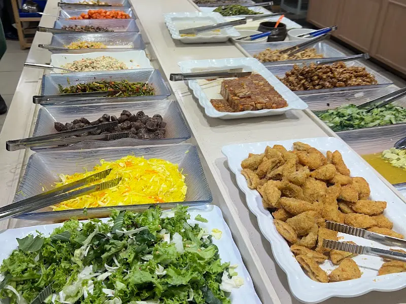 다양한 종류의 반찬들