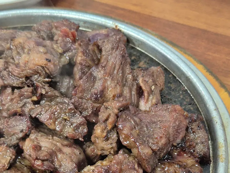 맛있게 구워진 갈비