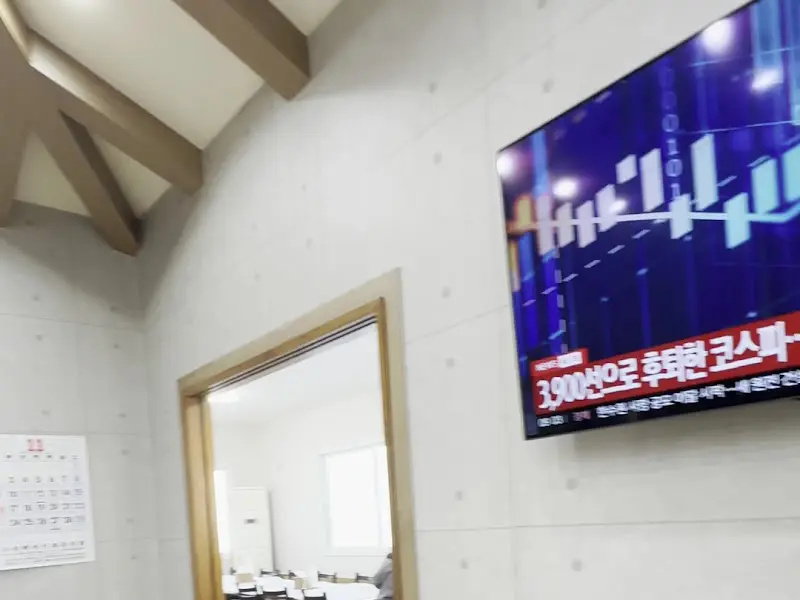 깔끔한 식당 내부