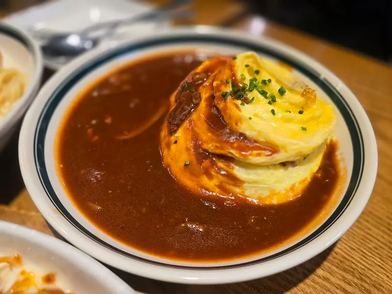 테라스 키친에서 주문한 오므라이스