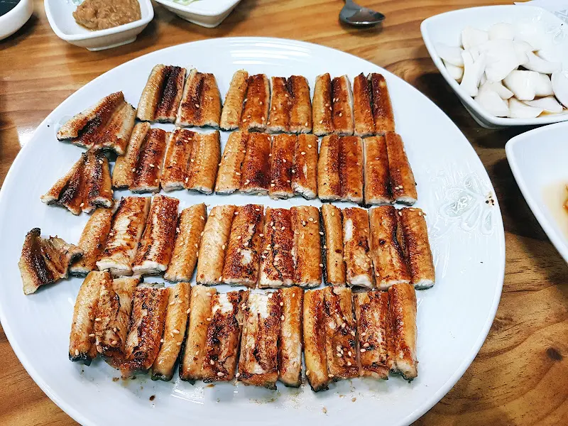 먹음직스러운 장어구이