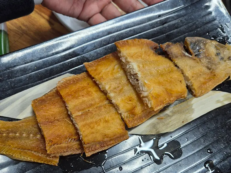 노릇하게 구워진 박대구이