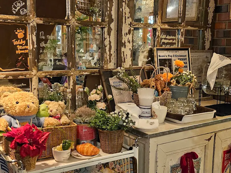 테디뵈르하우스의 아늑한 내부 인테리어