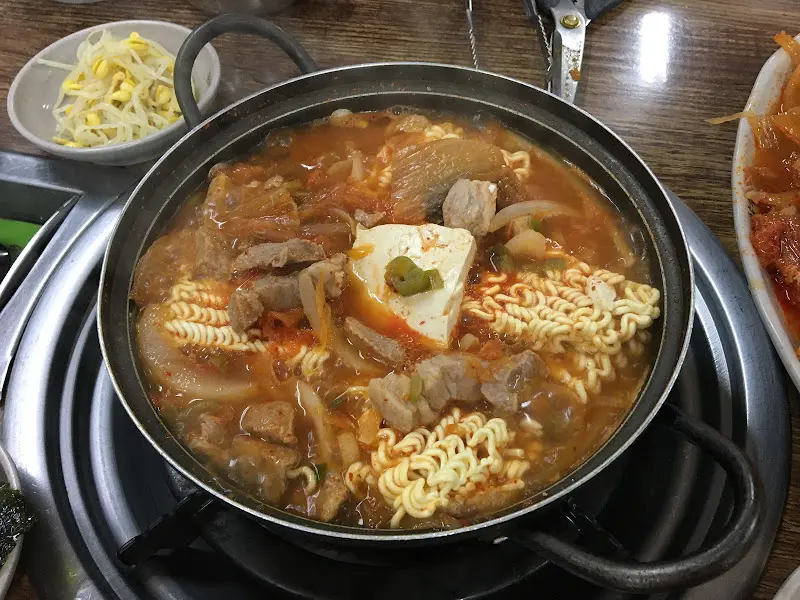 라면사리 김치찌개