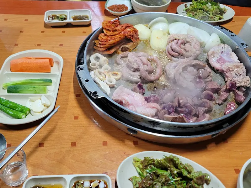 불판 위의 곱창