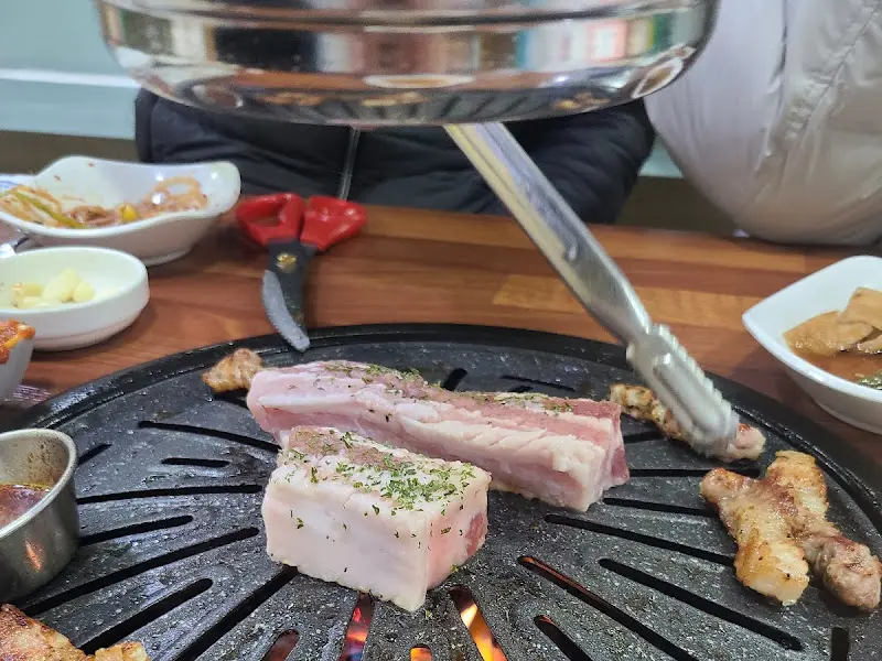 구워지는 삼겹살