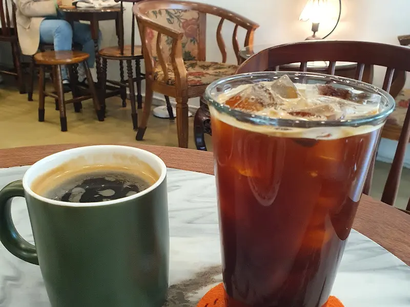 아메리카노와 크루아상