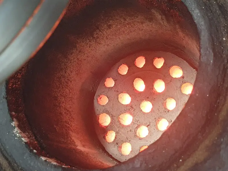 활활 타오르는 연탄불