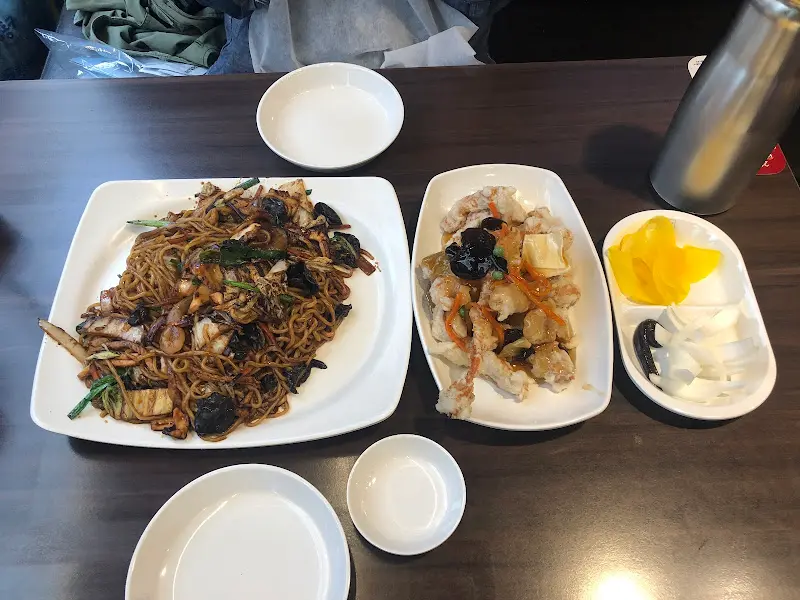 쟁반짜장과 탕수육 세트