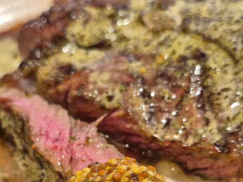 꽃등심 스테이크 단면