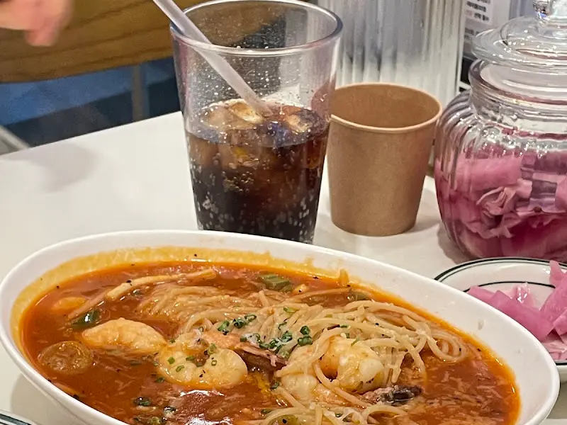 해장 토마토 파스타와 콜라