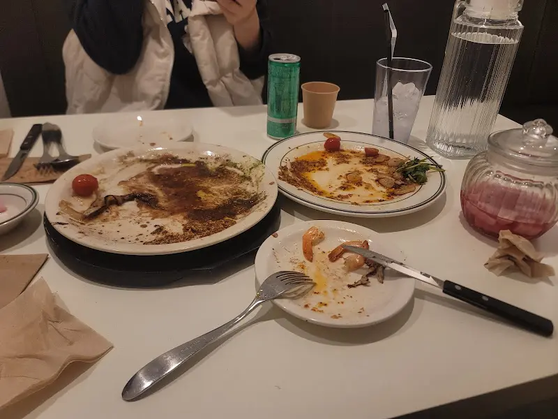 식사를 마친 테이블