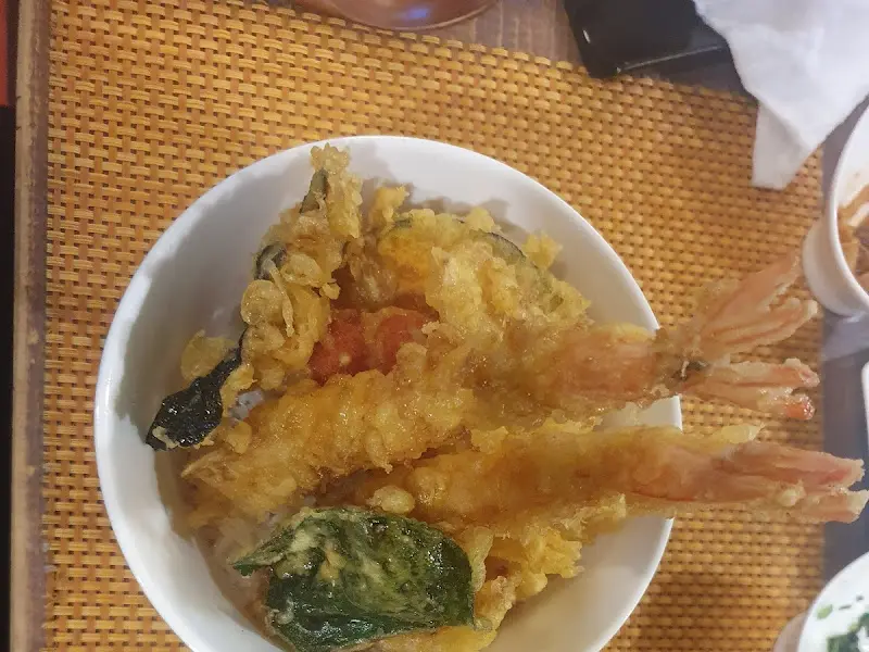 미도리 튀김덮밥 근접샷