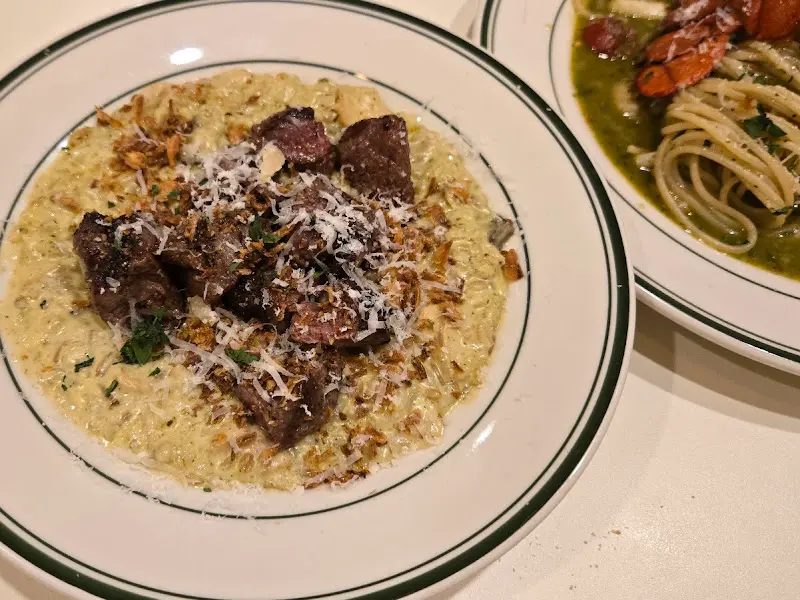 미테이블 매장 내부