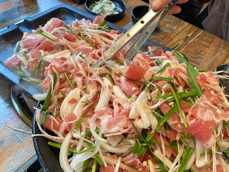 오리불고기 굽는 모습