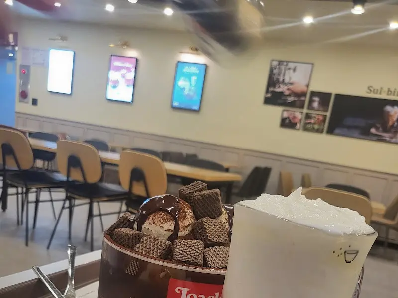 달콤함이 가득한 티라미수 빙수