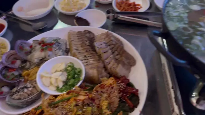 싱싱한 굴과 보쌈의 환상적인 만남, 굴보쌈