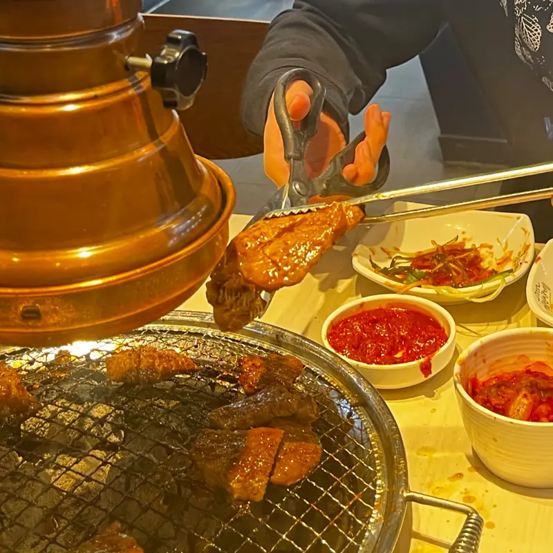 노릇노릇 익어가는 갈비