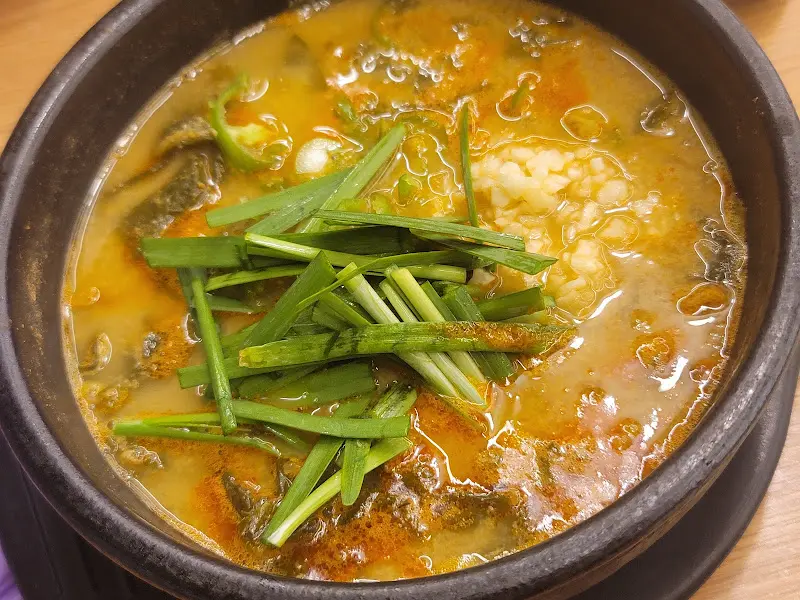 진하고 깊은 맛의 추어탕